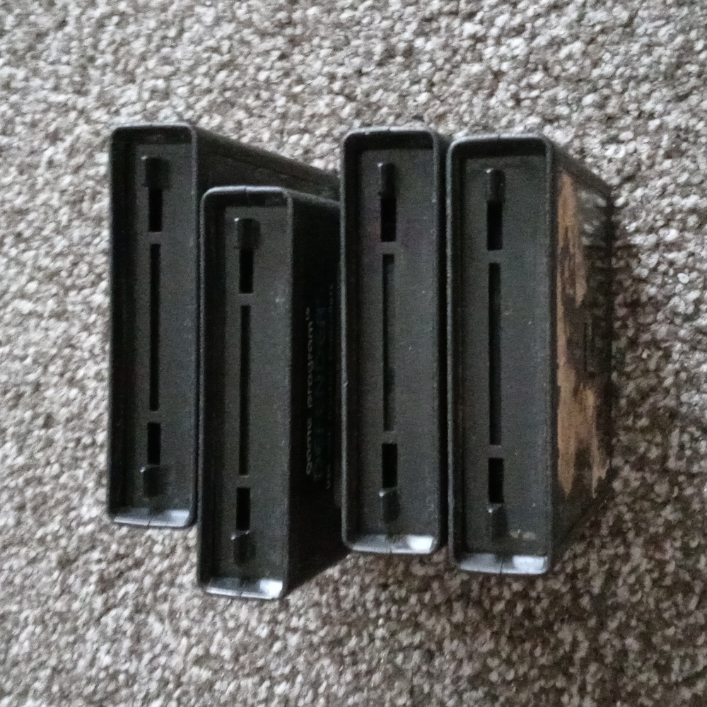 Vintage Atari Video Games And Case - Picture 3 of 6